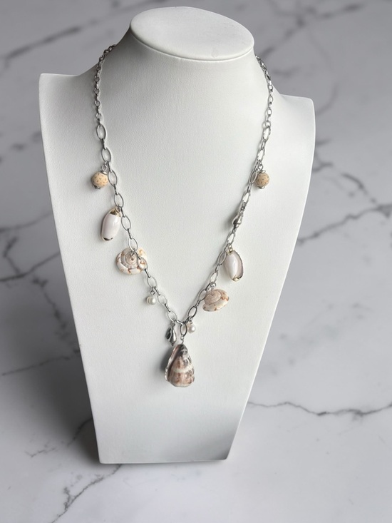 J. Jill Jewelry - J. Jill Silver-Link Seashell Charm Necklace in Beige and Cream